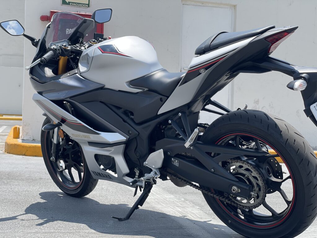 Yamaha YZF-R3 2020