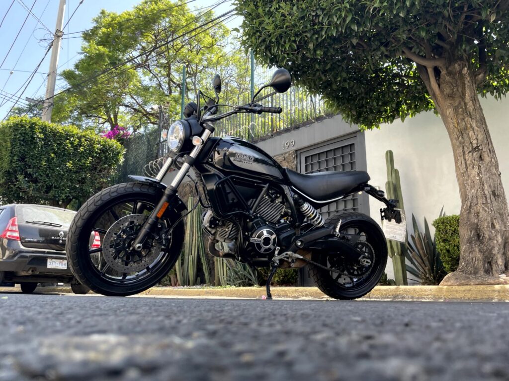 Ducati Scrambler SIXTY2 2017