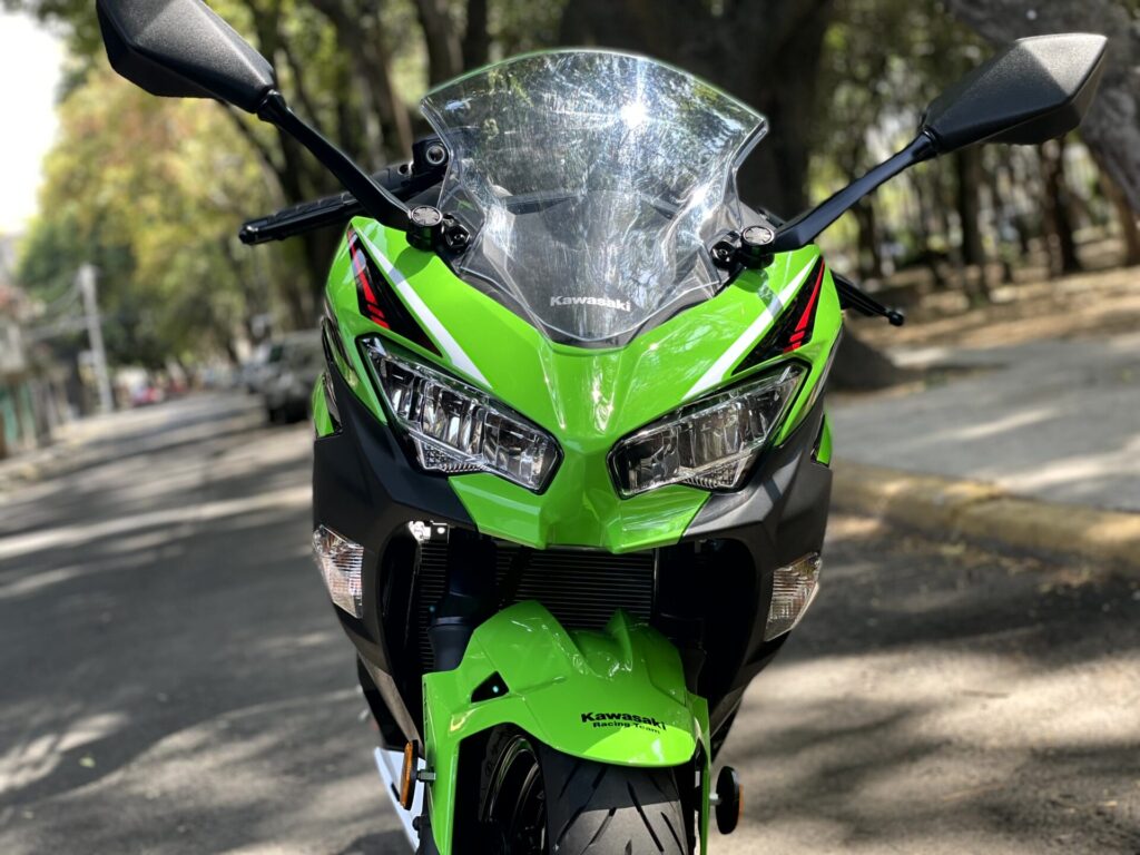 Kawasaki Ninja 400 ABS 2022