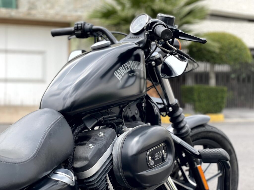 Harley Davidson Sportster Iron 883 2015